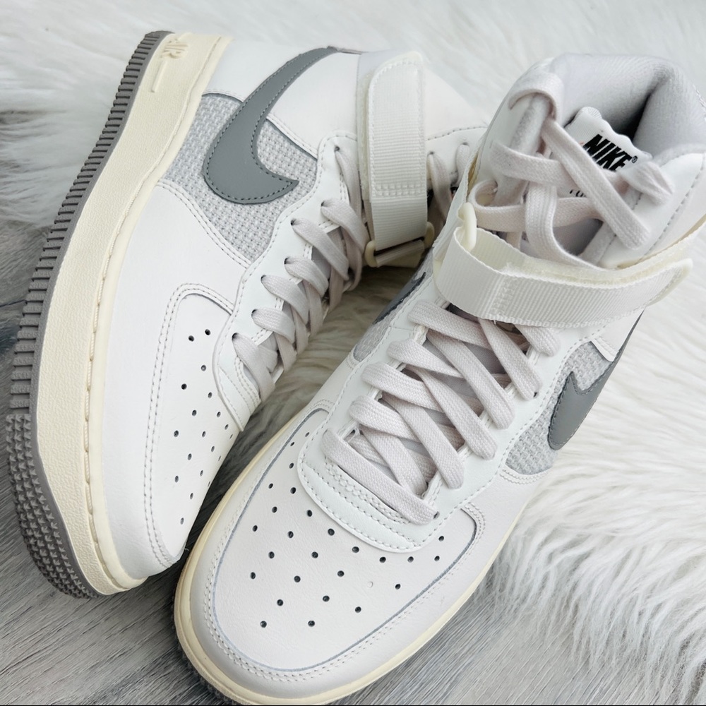 NWT Nike Air Force 1 High LE Women’s Shoes - Picture 3 of 6